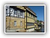 ... durch die malerische Altstadt.